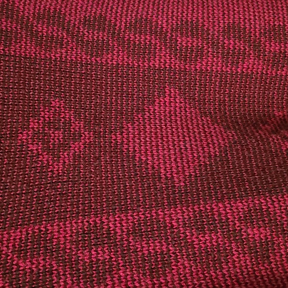 Vintage NORDIC Geometric Patterned Sweater - Black and Purple PTP:21+ - Picture 7 of 9